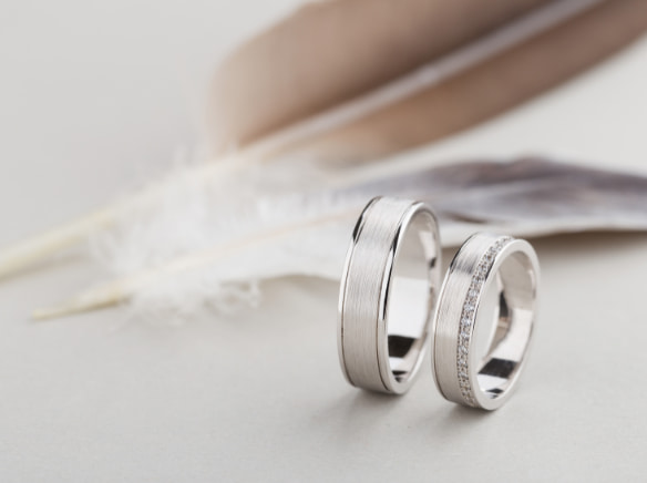 La importancia de la compraventa anillo oro blanco