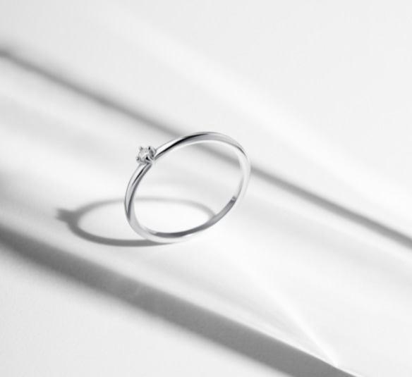 proceso de compraventa anillo oro blanco