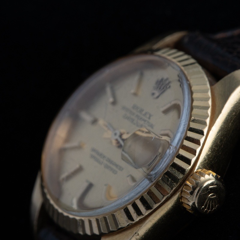ROLEX Datejust Automático oro Esfera Champane 56808 05